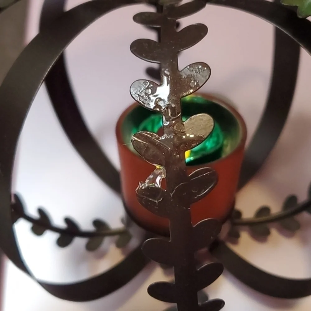 Metal Pumpkin Candle Holder‎ - in the Middle